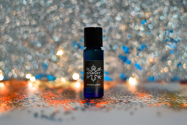 5ml slender blue with insert/dropper and black metal twist lid