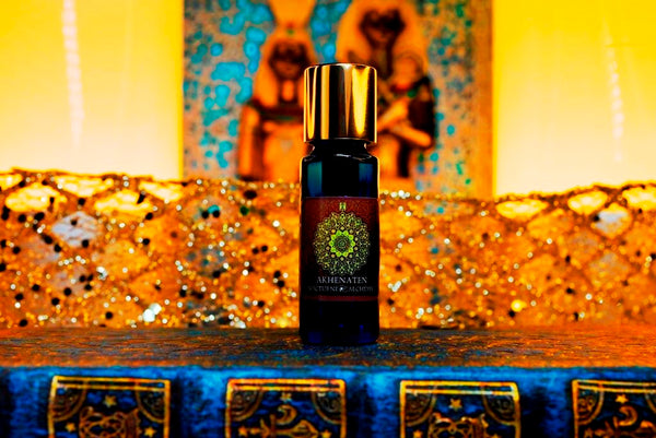 5ml slender blue bottle with insert dropper and golden metal twist lid