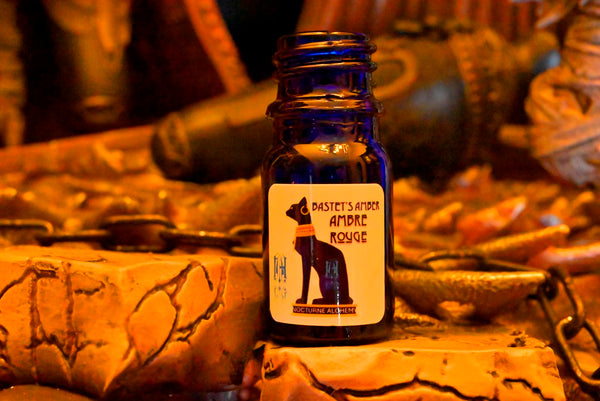 5ml traditional blue bottle, no insert/orifice with twist black phenolic lid