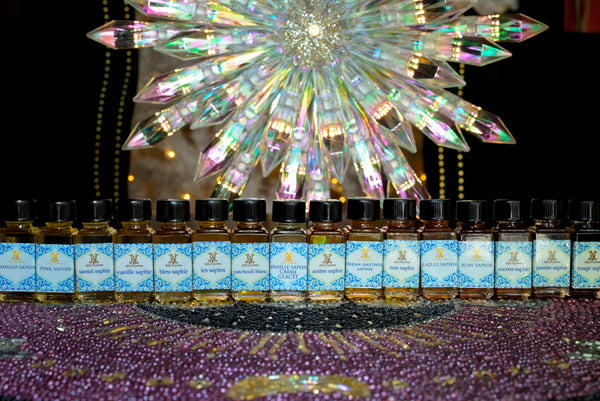 group photo 5ml eNVie parfum