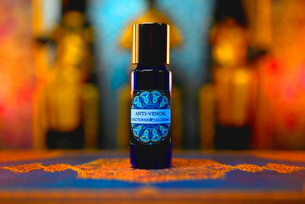 5ml Slender Blue bottle with insert dropper and shiny gold screw lid. Anti-Venom