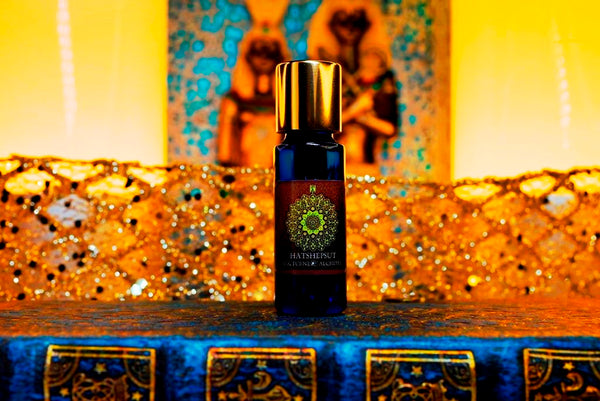 5ml slender blue bottle with insert dropper and golden metal twist lid