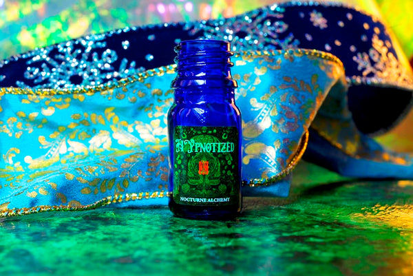 5ml traditional blue bottle, no insert/orifice with twist black phenolic lid