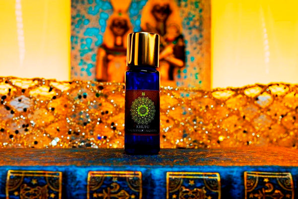 5ml slender blue bottle with insert dropper and golden metal twist lid