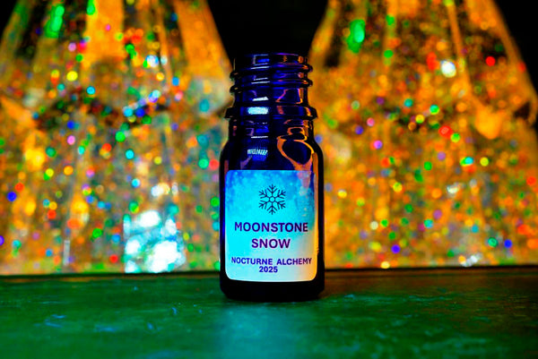 5ml traditional blue bottle, no insert/orifice with twist black phenolic lid