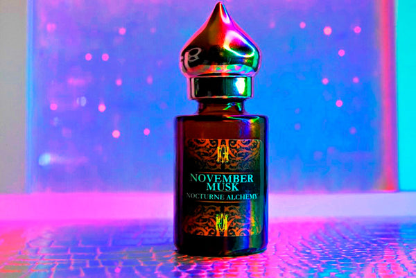 6ml amber cylindrical bottle with flat dropper and golden domed lid