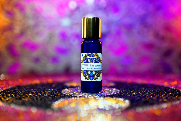 Temple of Amun in 5ml Slender Blue bottle with insert and shiny gold-tone screw lid