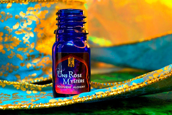 5ml traditional blue bottle, no insert/orifice with twist black phenolic lid