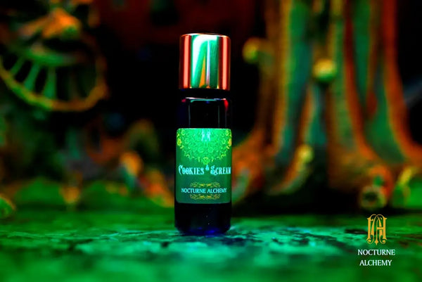 Cookies & Scream 5ml Slender Blue Bottle with insert dropper and gold-toned screw lid.