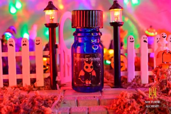 5ml blue bottle with no insert and twist phenolic lid