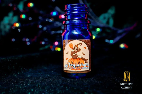 5ml cobalt bottle with phenolic lid (no insert)  