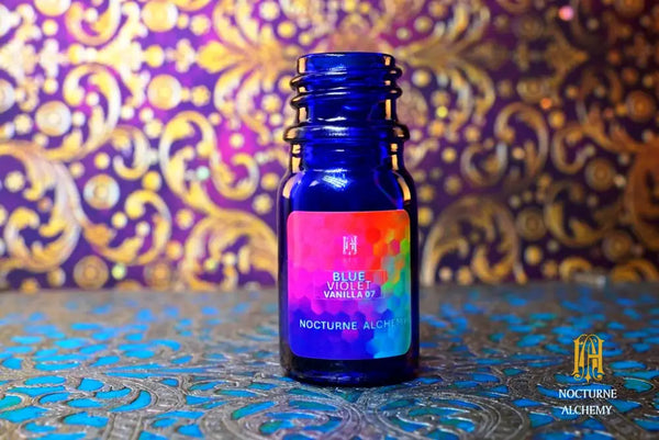 5ml cobalt bottle with phenolic lid (no insert)  