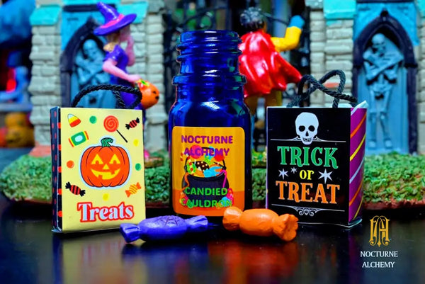 5ml cobalt bottle with phenolic lid (no insert)  