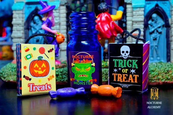 5ml cobalt bottle with phenolic lid (no insert)  