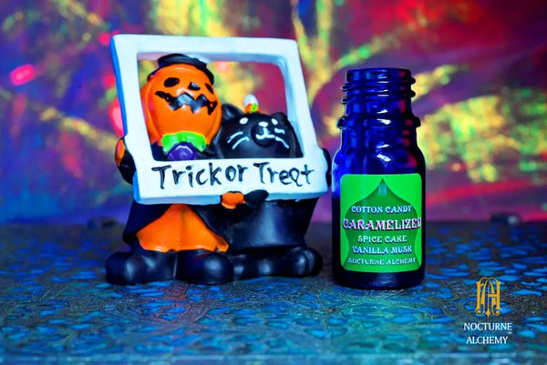 5ml cobalt bottle with phenolic lid (no insert)  