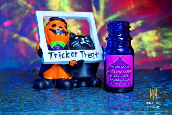 5ml cobalt bottle with phenolic lid (no insert)  