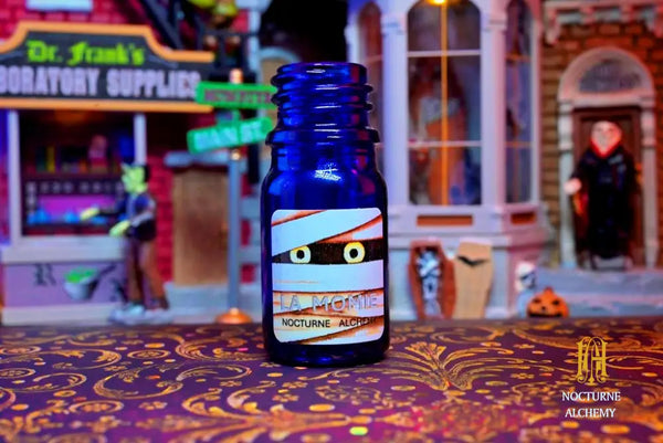 5ml cobalt bottle with phenolic lid (no insert)  