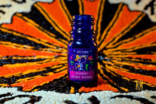 5ml cobalt bottle with phenolic lid (no insert)  