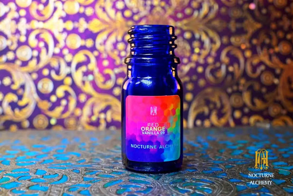 5ml cobalt bottle with phenolic lid (no insert)  