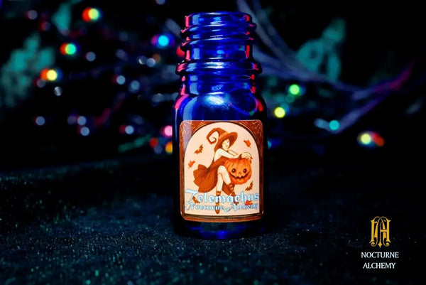 5ml cobalt bottle with phenolic lid (no insert)  