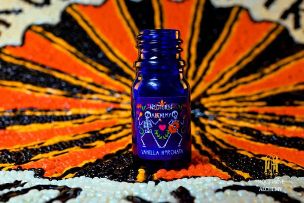 5ml cobalt bottle with phenolic lid (no insert)  