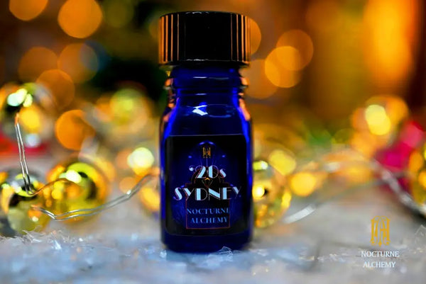 '20s Sydney - 5ml cobalt blue bottle no insert, phenolic screw lid.  