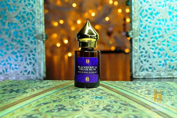 6ml amber cylindrical bottle with flat insert/dropper and golden domed twist lid.