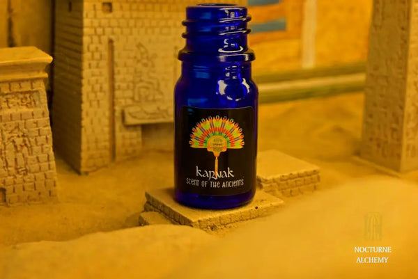 5ml traditional cobalt blue bottle with no insert/orifice and twist phenolic lid