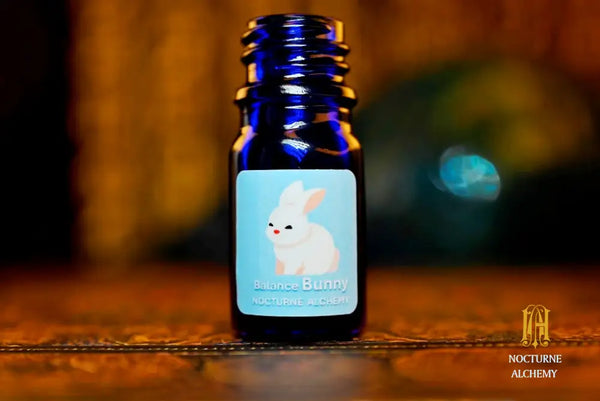 5ml traditional cobalt blue bottle with no insert/orifice and twist phenolic lid - Balance Bunny