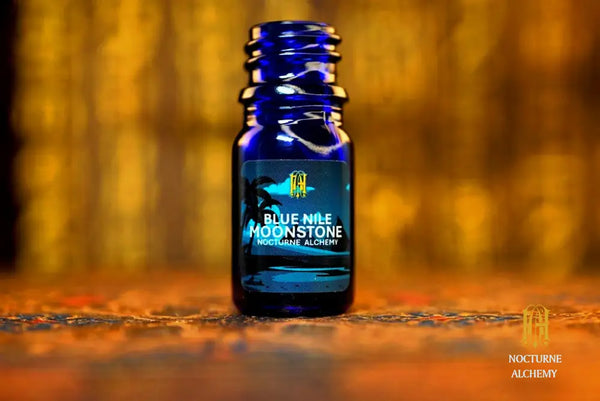 5ml traditional cobalt blue bottle with no insert/orifice and twist phenolic lid - Blue Nile Moonstone