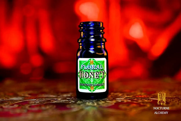 5ml traditional cobalt blue bottle with no insert/orifice and twist phenolic lid - Floral HONEY