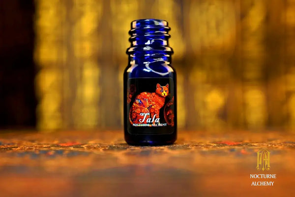 5ml traditional cobalt blue bottle with no insert/orifice and twist phenolic lid - Tala