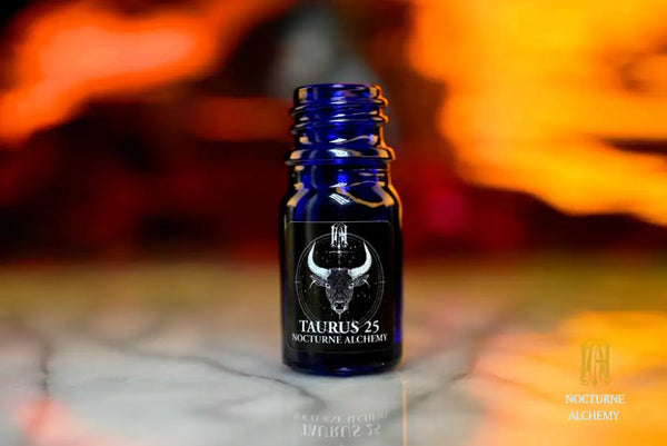 5ml traditional cobalt blue bottle with no insert/orifice and twist phenolic lid - Zodiac Taurus 25