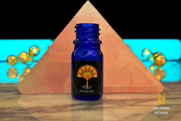 5ml blue bottle with NO insert/reducer and black phenolic lid