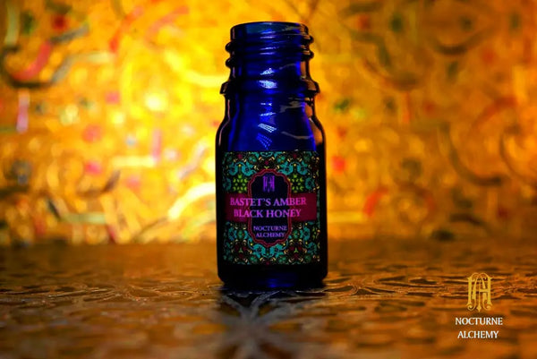 5ml Cobalt Blue Bottle with Phenolic Lid (no insert)