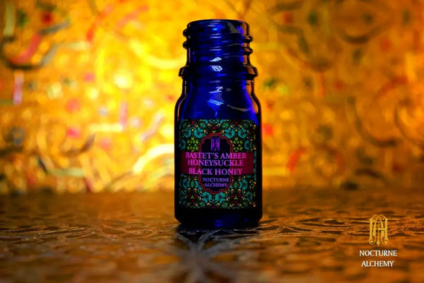 5ml Cobalt Blue Bottle with Phenolic Lid (no insert)