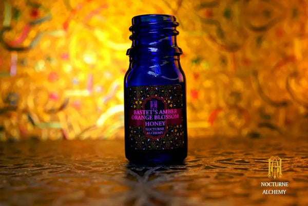 5ml Cobalt Blue Bottle with Phenolic Lid (no insert)