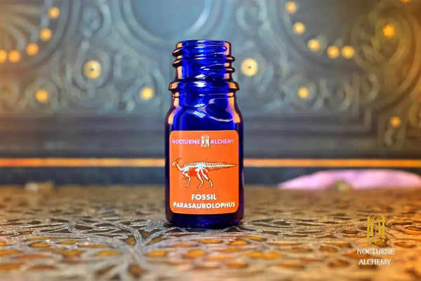 5ml Cobalt Blue Bottle with Phenolic Lid (no insert)