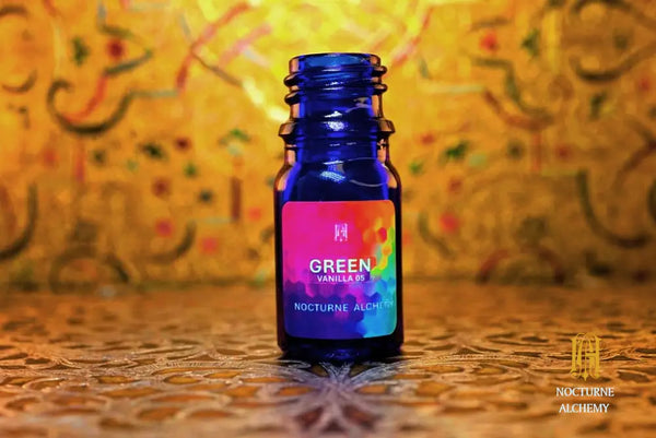 5ml Cobalt Blue Bottle with Phenolic Lid (no insert)