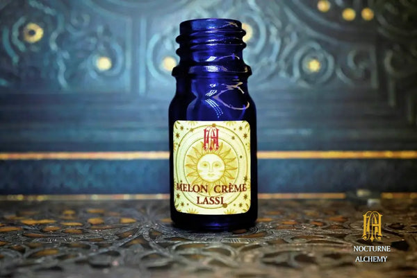 5ml Cobalt Blue Bottle with Phenolic Lid (no insert)