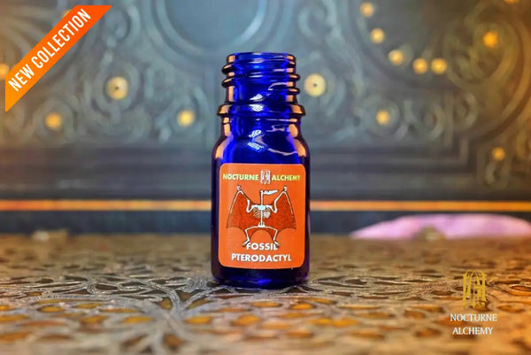 5ml Cobalt Blue Bottle with Phenolic Lid (no insert)