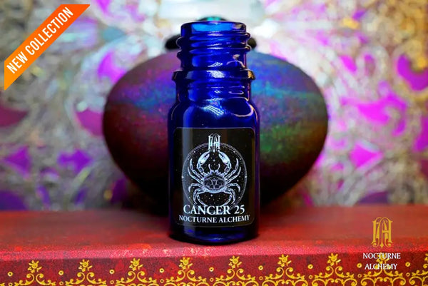 5ml Cobalt Blue Bottle with Phenolic Lid (no insert)