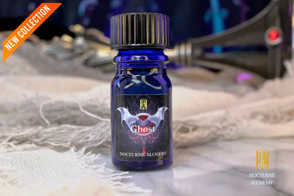 5ml tradition blue cobalt with no insert/reducer and a black twist lid.