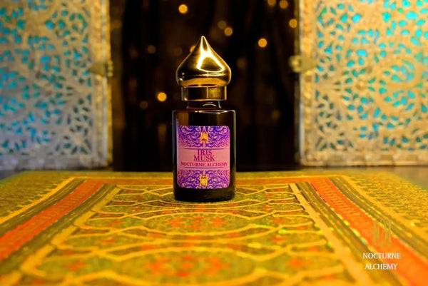 6ml amber cylindrical bottle with flat insert/dropper and golden domed twist lid.