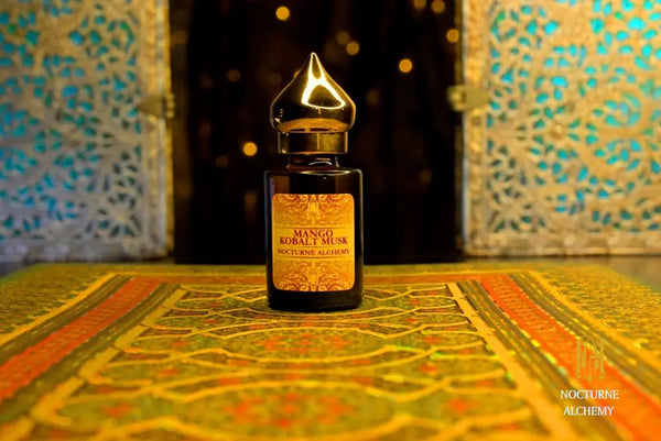 6ml amber cylindrical bottle with flat insert/dropper and golden domed twist lid.