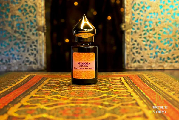 6ml amber cylindrical bottle with flat insert/dropper and golden domed twist lid.