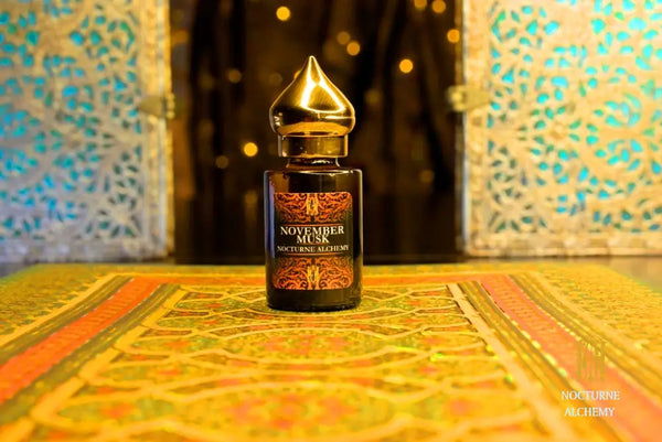 6ml amber cylindrical bottle with flat insert/dropper and golden domed twist lid.