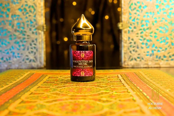 6ml amber cylindrical bottle with flat insert/dropper and golden domed twist lid.