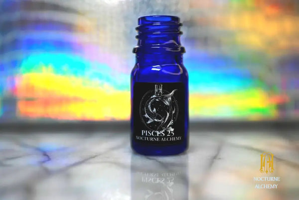 Pisces 25 - 5ml cobalt blue bottle no insert, phenolic screw lid. 