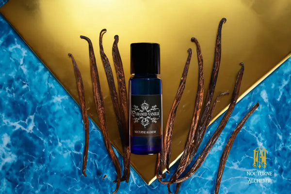 5ml Slender Blue bottle with insert dropper and black screw lid. Pyramid Vanille 3